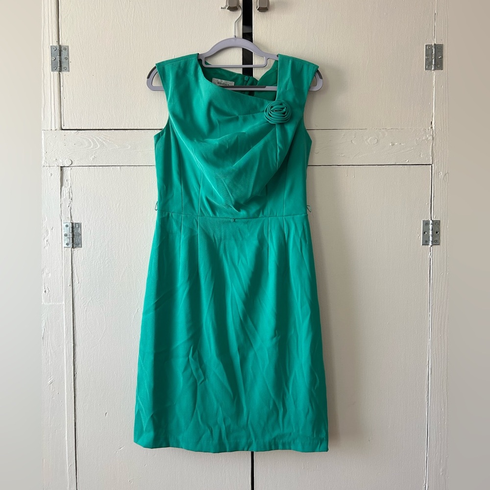 Dress barn green dress size 6 formal classy